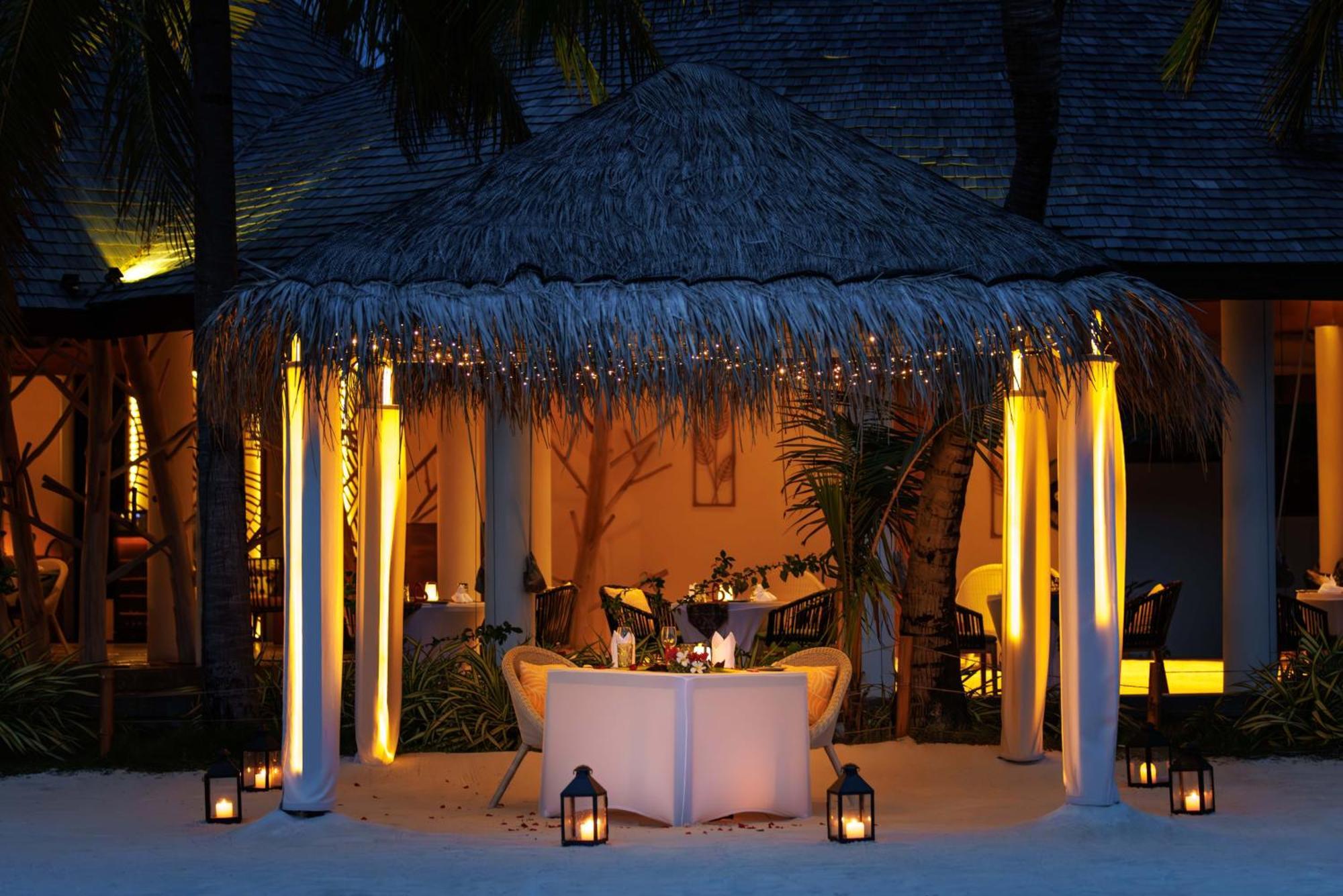Ozen Life Maadhoo Hotel Maadhoo  Exterior photo